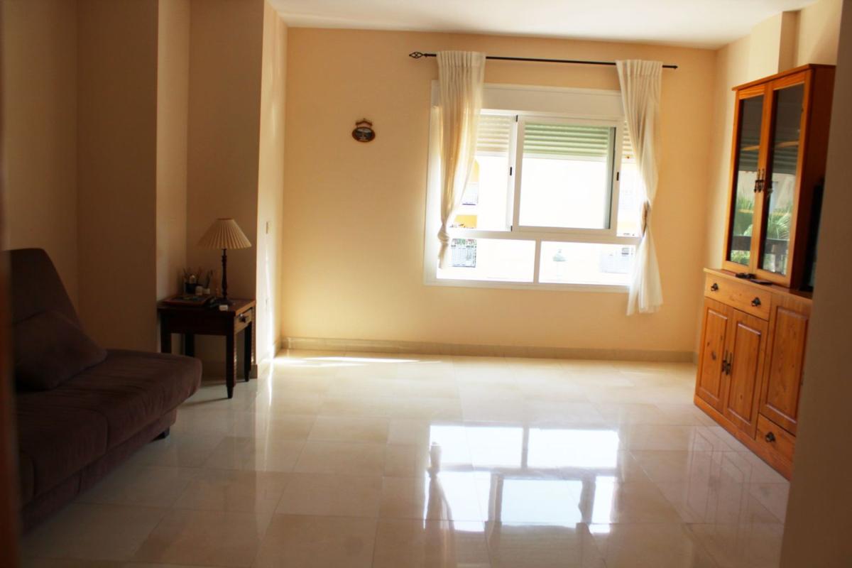 Sale of apartment in Piso en Calle Antonio Millón, Chaparil - Torrecilla - Punta Lara, Nerja, Nerja
 photo 3