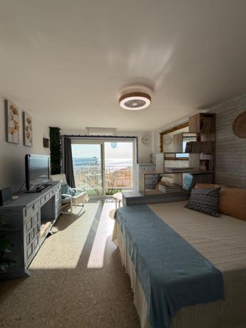 Квартира на продажу в Estudio en Mercedes Las, 27, El Bajondillo, Torremolinos, Торремолинос thumbnail 3