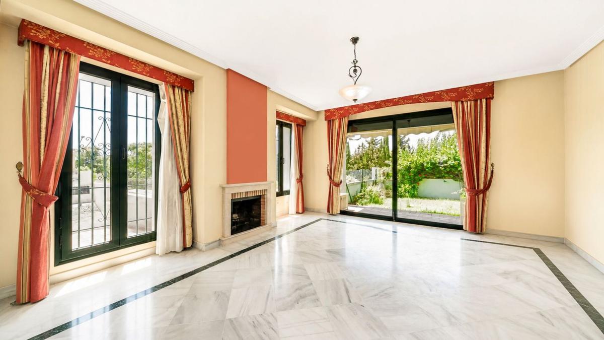 Venta de chalet adosado en Chalet adosado en Avenida Piedramar, Nagüeles, Marbella , Marbella photo 5