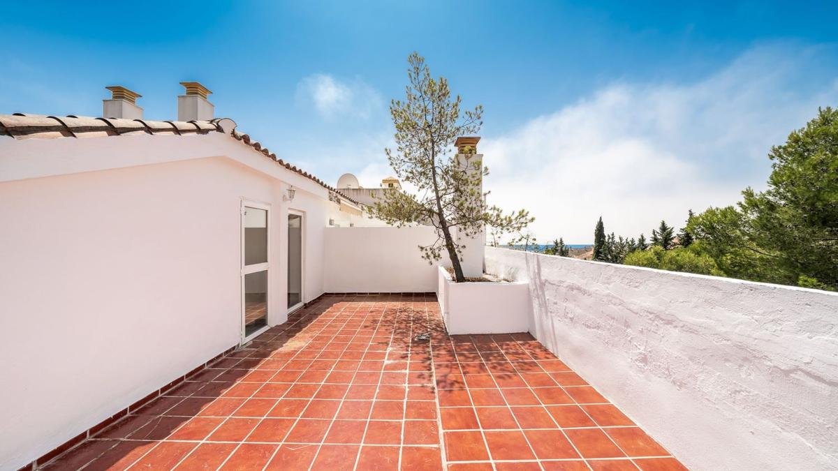 Venta de ático en Ático en Arrabal la Caridad, La Carolina-Guadalpín, Marbella, Marbella photo 2