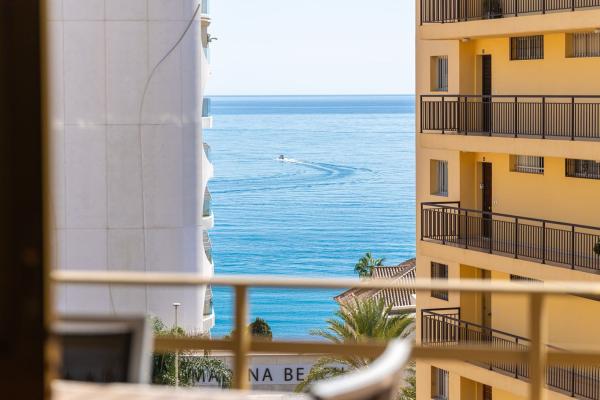 Venta de piso en Piso en Avenida de la Telefónica, Solymar - Puerto Marina, Benalmádena, Benalmádena
 photo 1