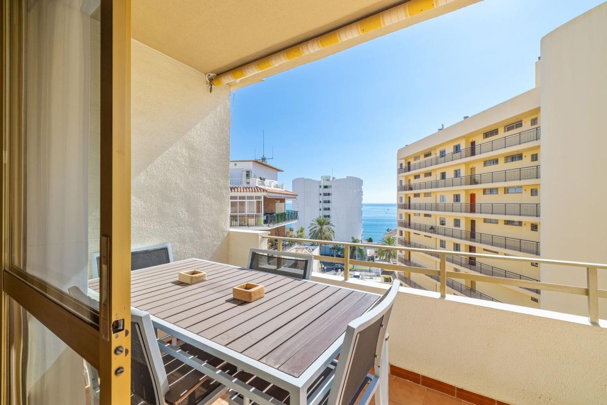 Venta de piso en Piso en Avenida de la Telefónica, Solymar - Puerto Marina, Benalmádena, Benalmádena
photo 2