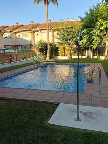 Chalet pareado en Calle el Trapiche, 14, Caleta de Velez, Vélez-Malaga photo 1