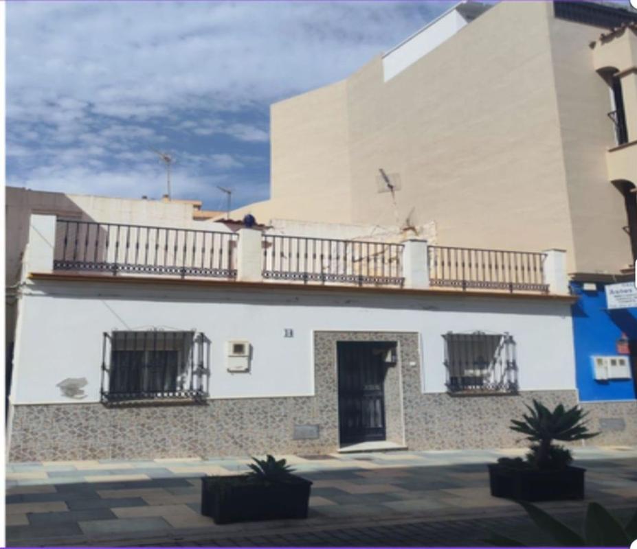Propiedades en venta y alquiler en España photo 1