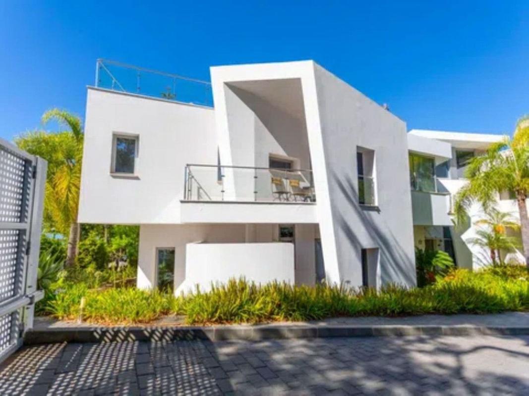 Venta de chalet adosado en Chalet adosado en Sierra Blanca, Marbella , Marbella photo 2