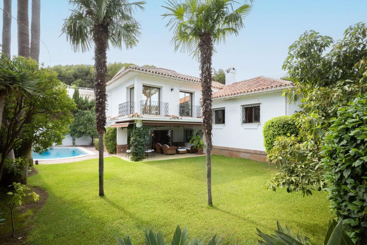 Propiedades en venta y alquiler en España photo 1