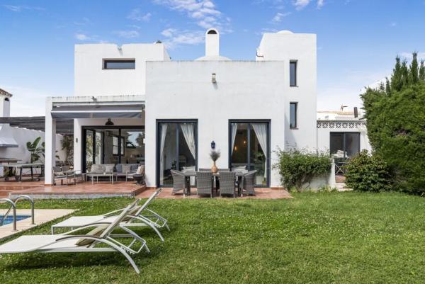 Casa o chalet independiente en Urbanización Altos del Rodeo, Rodeo Alto-Guadaiza-La Campana, Marbella photo 3