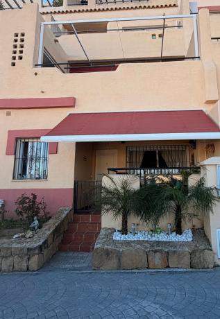 Chalet adosado en Calle Mar de Alborán, 2 Block, La Cala de Mijas, Mijas photo 1