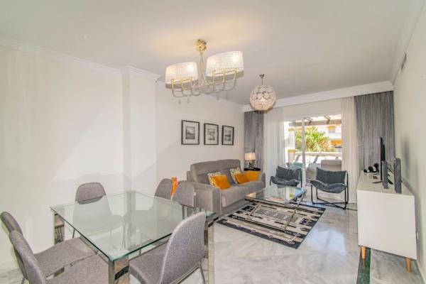 Venta de piso en Piso en La Dama de Noche-La Alzambra, Marbella, Marbella
thumbnail 3
