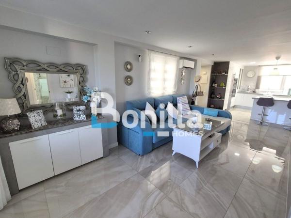 Продажа квартиры на Piso en Calle Alcalde Juan Barranquero, Camino Viejo de Málaga, Vélez-Malaga, Велес-Малага
photo 1