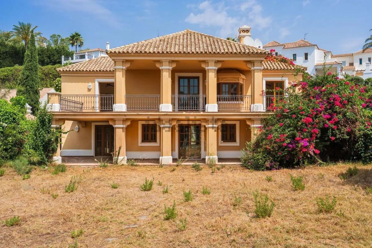 Propiedades en venta y alquiler en España photo 1