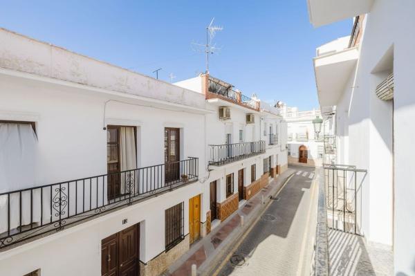 Chalet adosado en Calle Alfonso XII, Centro, Nerja photo 1