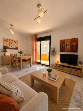 Venta de piso en Piso en Calle Almuñécar, Zona Centro Comercial Torrequebrada, Benalmádena, Benalmádena
 photo 2