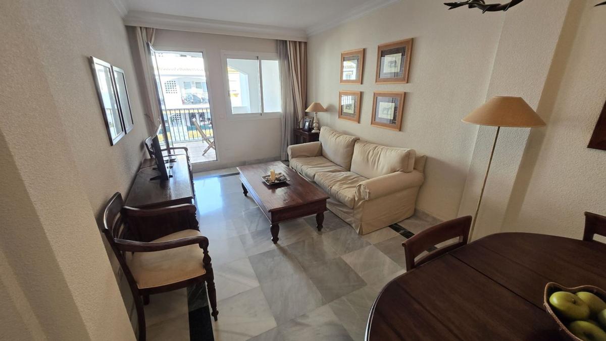 Venta de piso en Piso en La Carolina-Guadalpín, Marbella, Marbella
photo 2