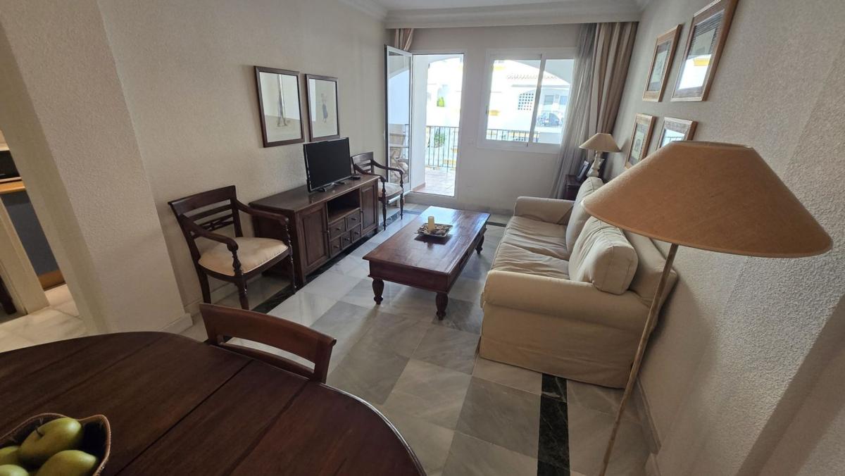 Venta de piso en Piso en La Carolina-Guadalpín, Marbella, Marbella
photo 3