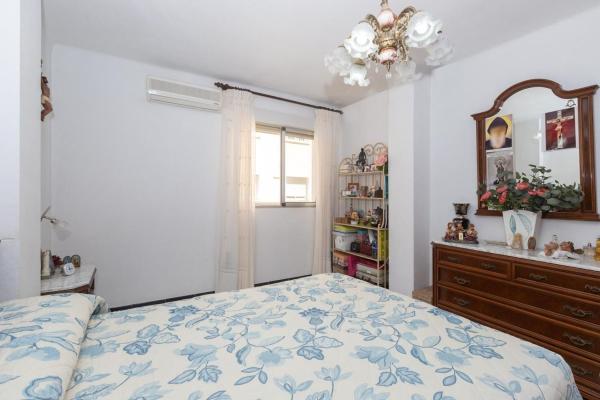 Venta de piso en Piso en Calle Fernán Núñez, Perchel sur - El Bulto, Málaga, Málaga
 photo 4