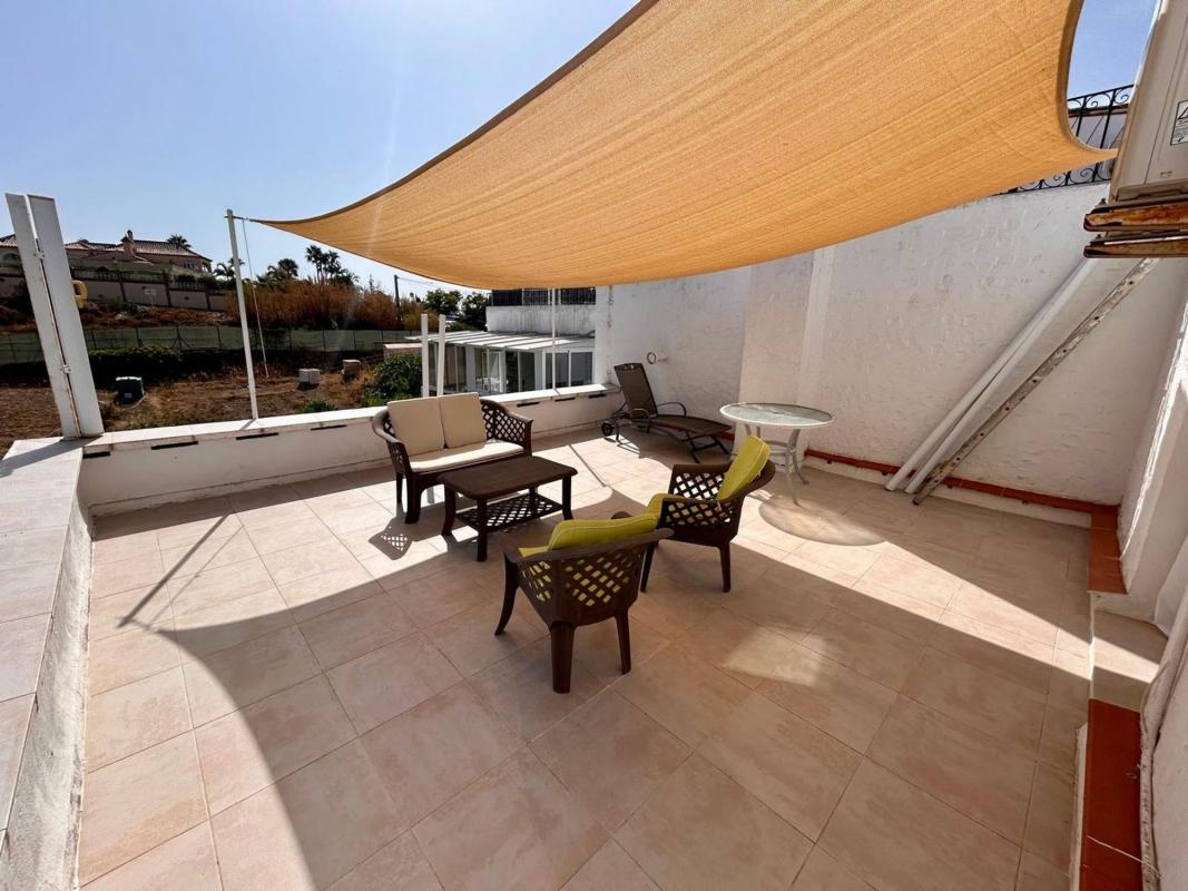 Venta de chalet adosado en  Chalet adosado en Camino Puerto Romano s/n, Las Lomas, Estepona , Estepona photo 4
