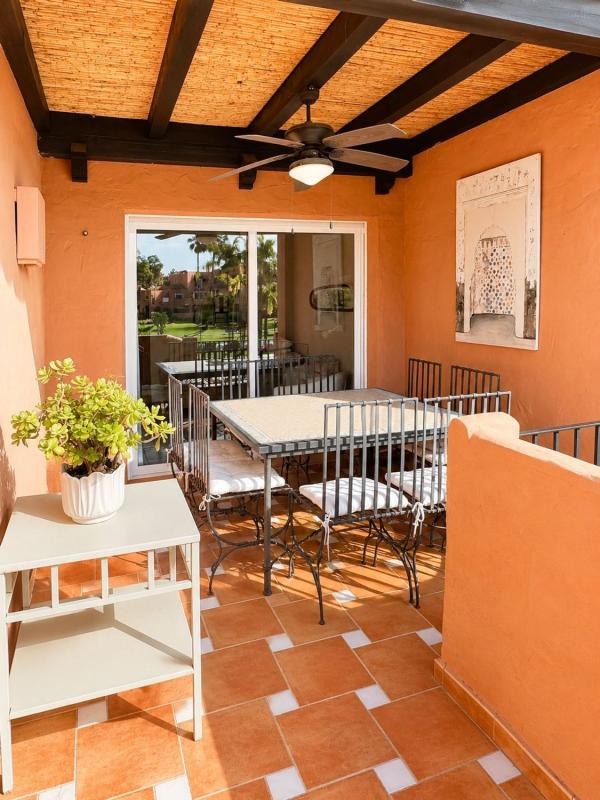 Продажа дуплекса на Dúplex en Urbanización Alhambra del Golf, Casasola, Estepona, Эстепона photo 4