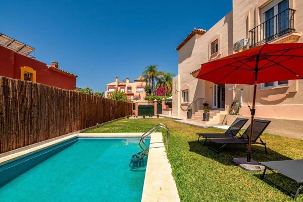 Chalet adosado en Calle Marcos de Segura, Bello Horizonte-Lindasol, Marbella photo 3