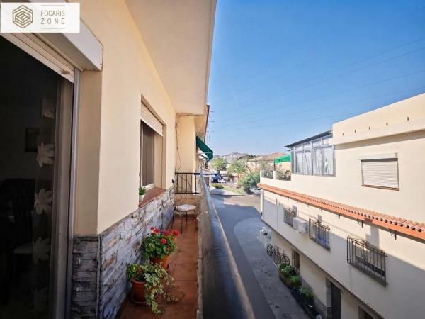 Venta de piso en Piso en Calle Francisco Agudo Gómez, El Consul - El Romeral, Málaga, Málaga
thumbnail 3