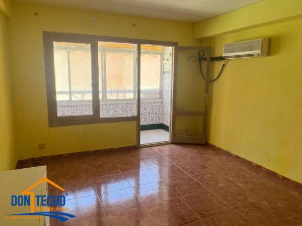 Venta de piso en Piso en Plaza de Bailén, La Trinidad, Málaga, Málaga
photo 1