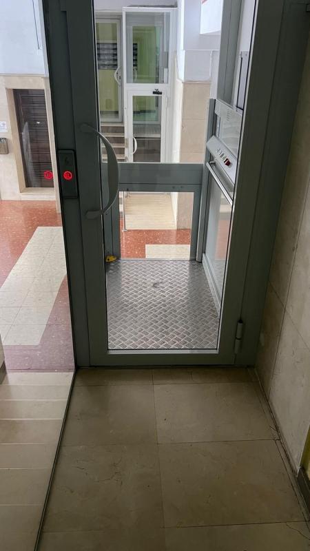 Venta de piso en Piso en Plaza de Bailén, La Trinidad, Málaga, Málaga
 photo 2