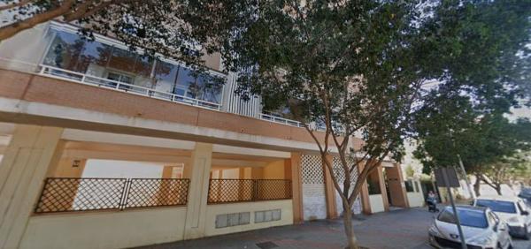 Venta de piso en Piso en Editor Angel Caffarena, El Consul - El Romeral, Málaga, Málaga
thumbnail 3
