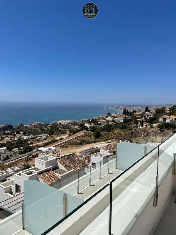 Venta de duplex en Dúplex en El Higuerón - Capellanía, Benalmádena, Benalmádena photo 3