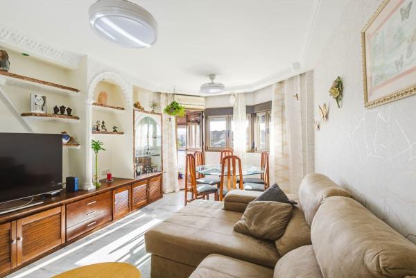 Venta de piso en Piso en Calle Mefistofeles, Cortijo Alto, Málaga, Málaga
 photo 4