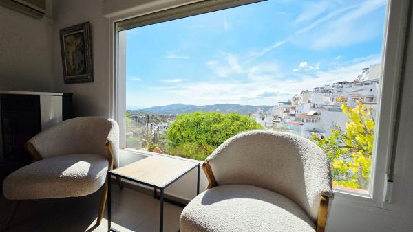 Chalet pareado en Avenida de Nerja, Competa photo 1