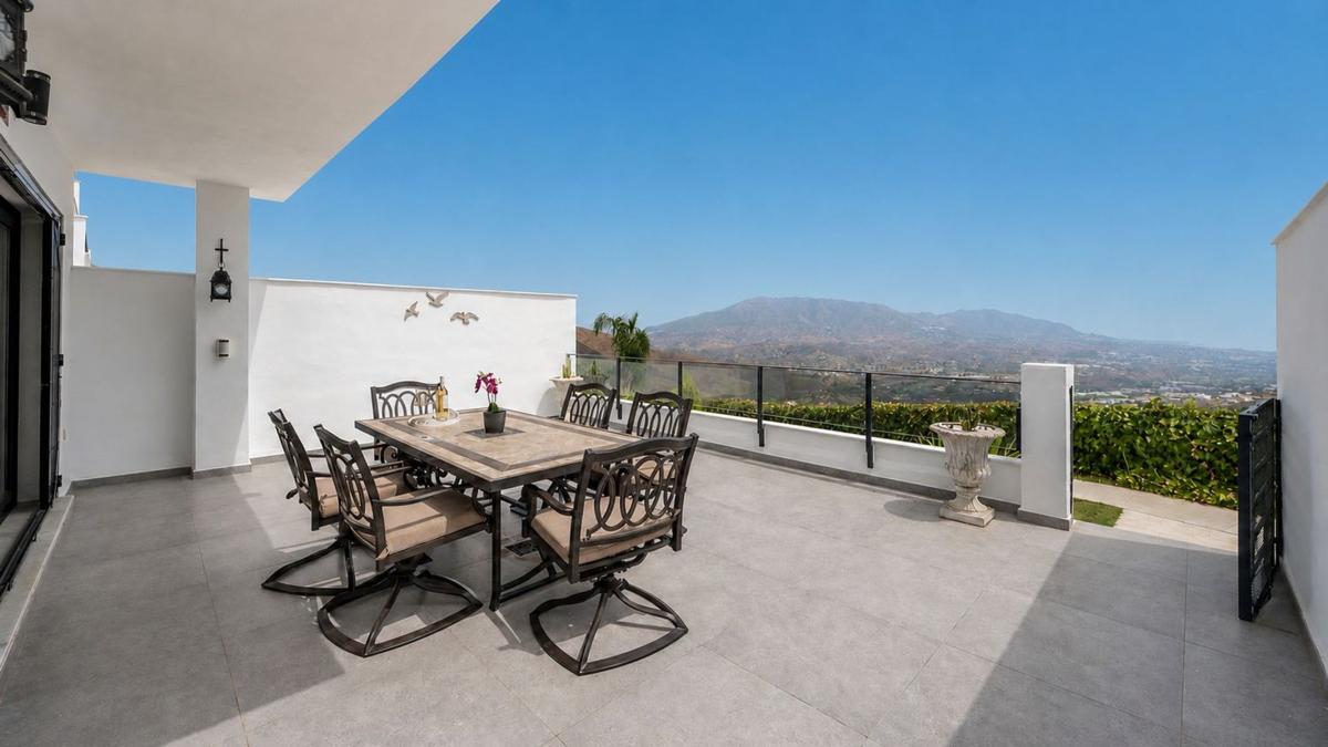 Venta de piso en Piso en Frankfurt, La Mairena, Ojén, Ojén
photo 3