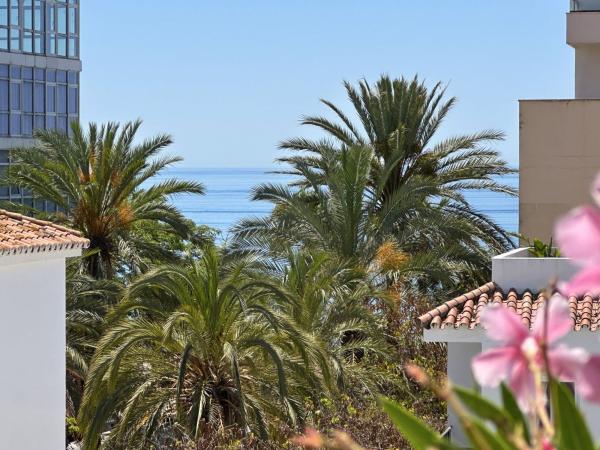 Chalet adosado en Centro, Estepona photo 2
