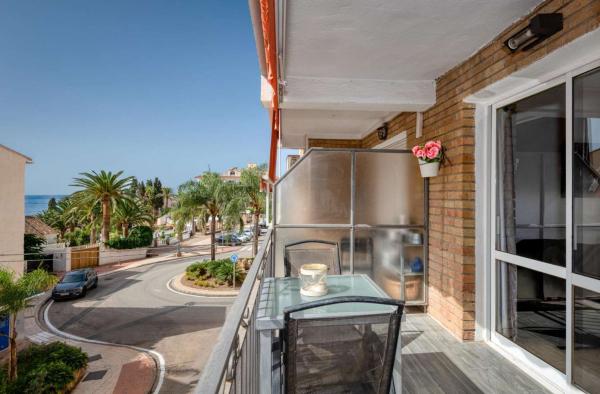 Venta de piso en Piso en Avda Pescia - Ctra de Frigiliana, Nerja, Nerja
photo 1