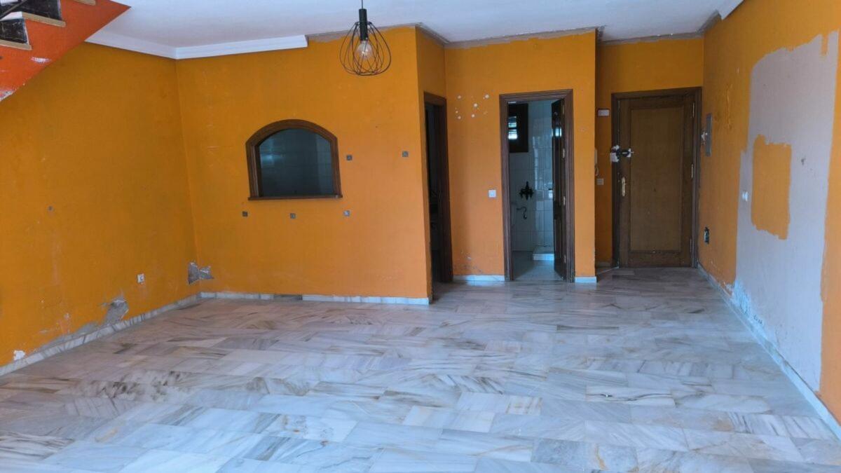 Venta de chalet independiente en Casa o chalet en Calle Sierra de Gredos, 1, Las Lomas, Estepona, Estepona
photo 2