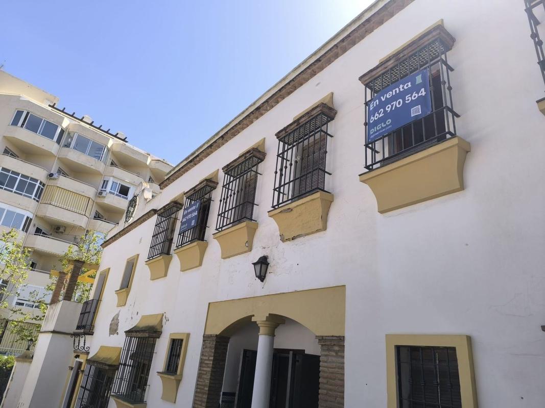 Venta de chalet independiente en Casa o chalet en Calle Sierra de Gredos, 1, Las Lomas, Estepona, Estepona
photo 4