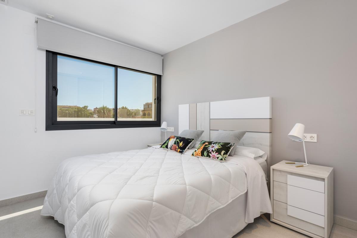 Продажа квартиры на Calle Rojales, 1, Бенихофар
photo 2