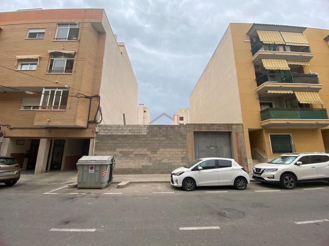 Terreno en venta en Elche / Elx, Alicante photo 2