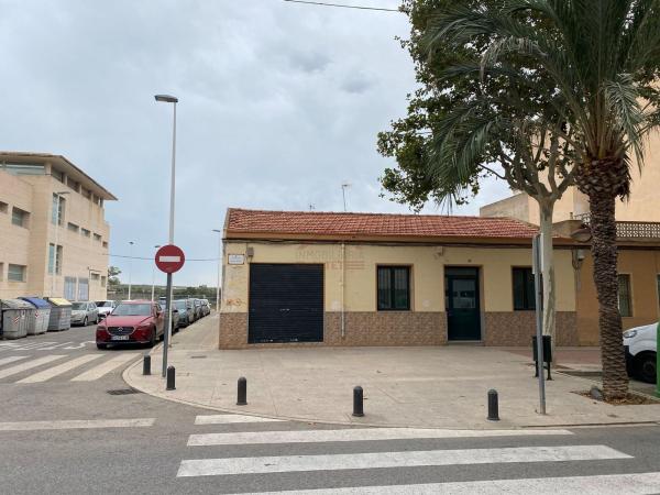 Terreno en Avenida Dama d'Elx, El Altet - Balsares, Elche / Elx thumbnail 1