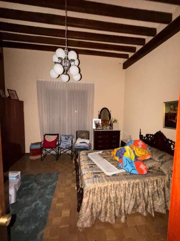 Edificio de 465m2 en venta en Aspe photo 1