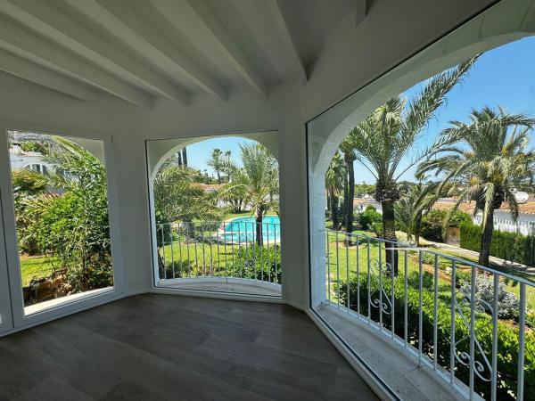 Chalet adosado en Calle de la Pansa, El Montgó, Denia thumbnail 1