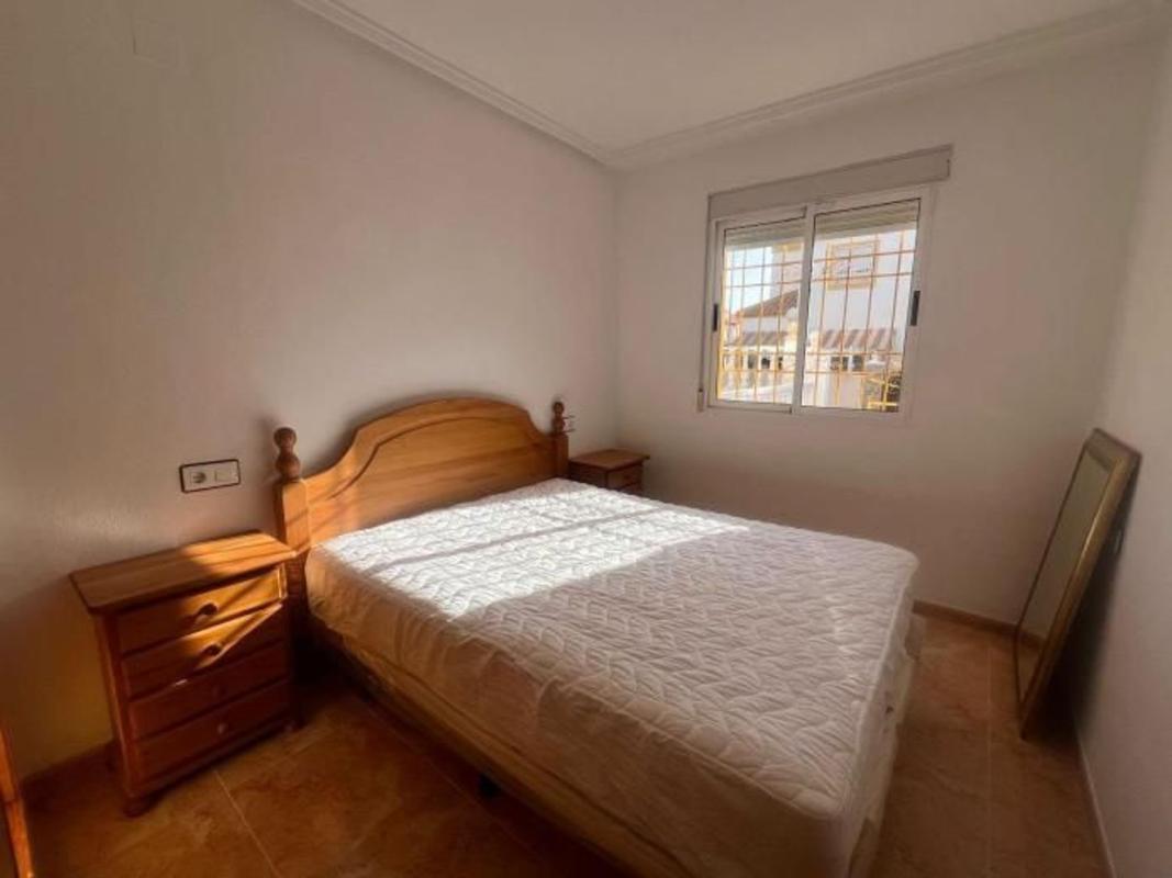 Sprzedaż mieszkania w Piso en Calle Río Tajo, La Siesta - El Salado - Torreta, Torrevieja, Torrevieja
photo 4