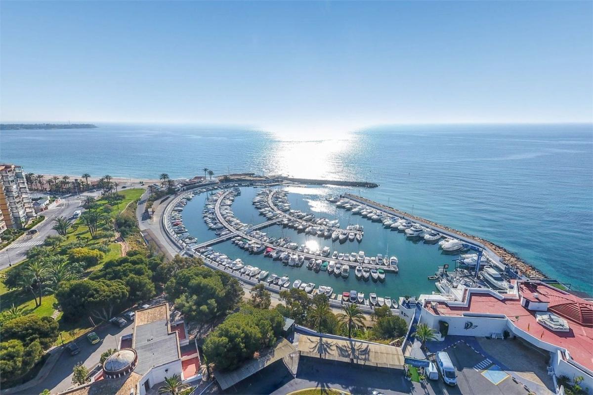 Sprzedaż mieszkania w Piso en Campoamor, Orihuela, Orihuela
photo 3