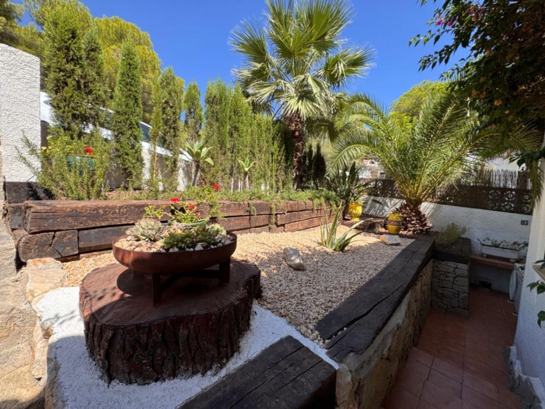 Properties for sale and rent in Spain photo 5