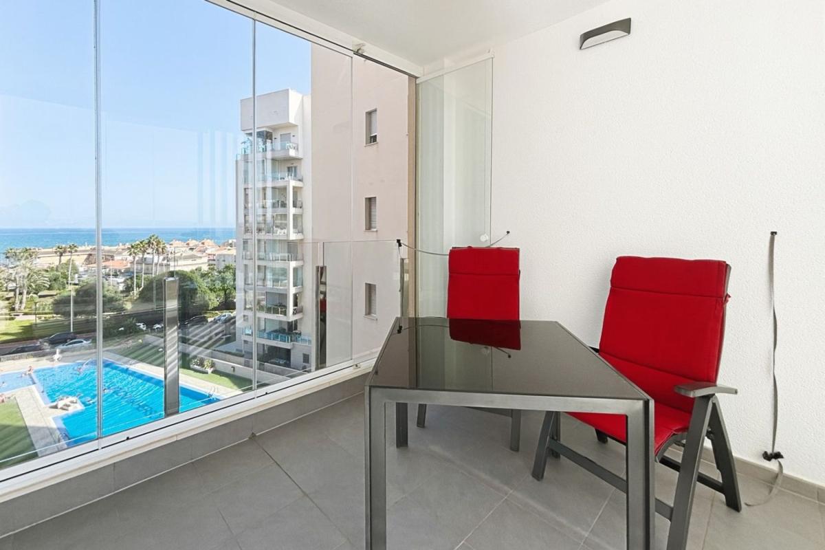 Venta de piso en Piso en Calle del Delfín, 1, Los Europeos, Torrevieja, Torrevieja
photo 3