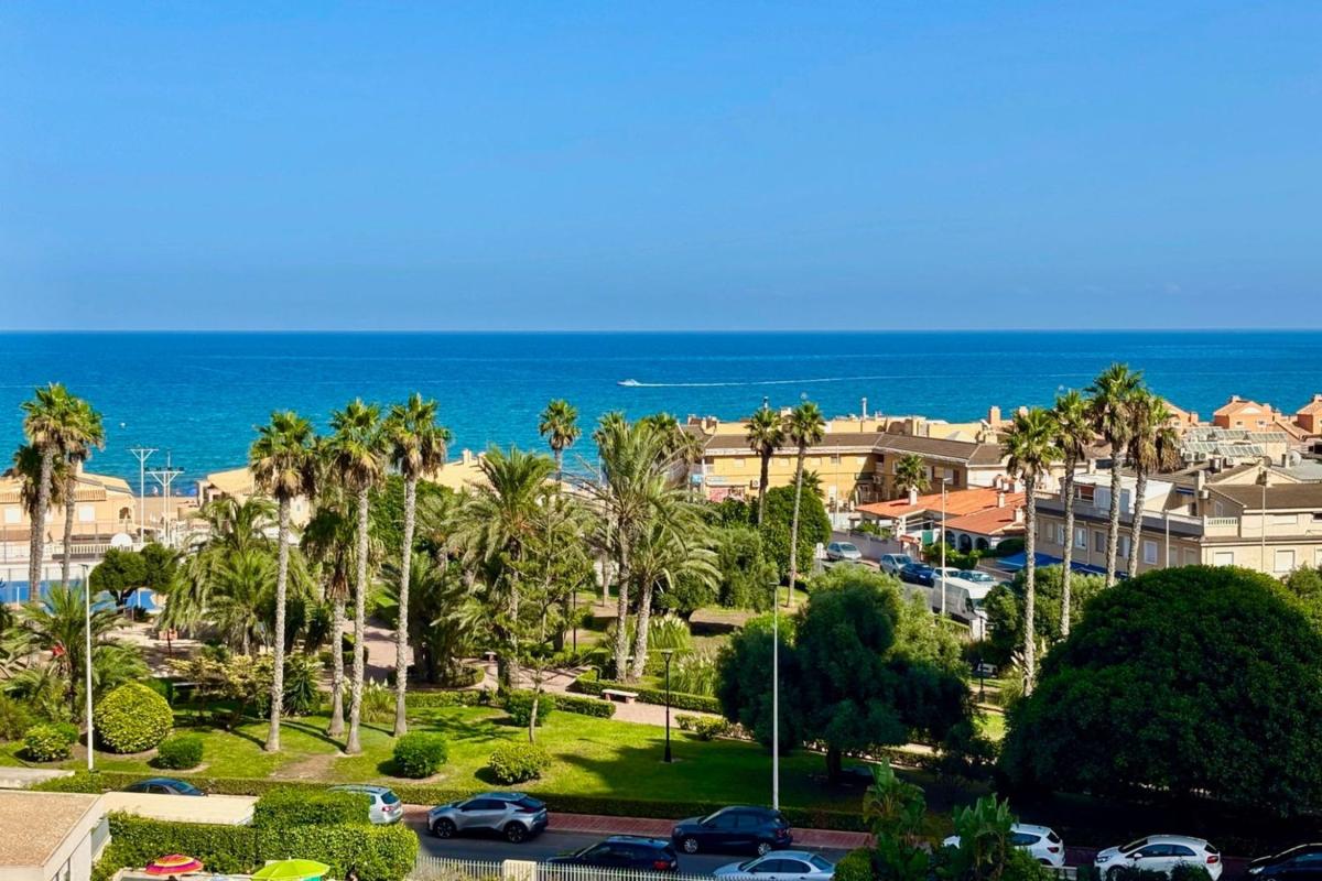 Venta de piso en Piso en Calle del Delfín, 1, Los Europeos, Torrevieja, Torrevieja
photo 5