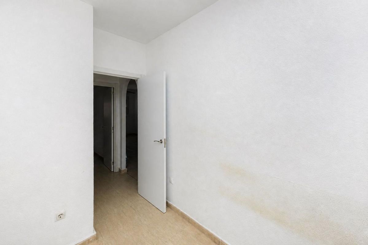 Продажа квартиры на Piso en Calle de Pedro Lorca, 111, Las Piscinas Naturales, Torrevieja, Торревьеха
 photo 3