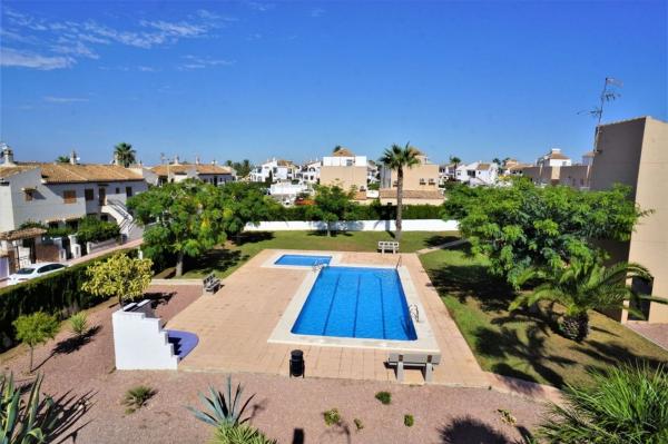 Chalet pareado en Aguas Nuevas, Torrevieja thumbnail 1