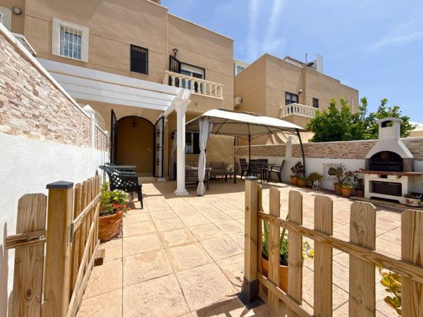 Chalet pareado en Aguas Nuevas, Torrevieja thumbnail 2