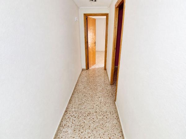 Квартира на продажу на Piso en Ronda Sud, 19, Crevillente, Кревильенте photo 1