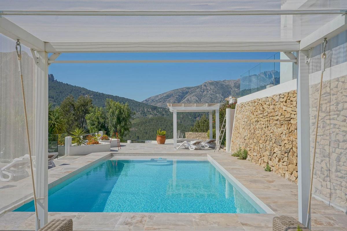 Properties for sale and rent in Spain photo 5